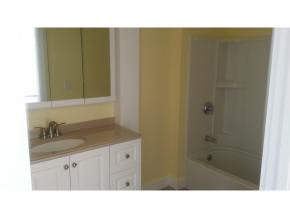 8 Lawrence Road Salem, NH 03079 - Photo 13 of 26