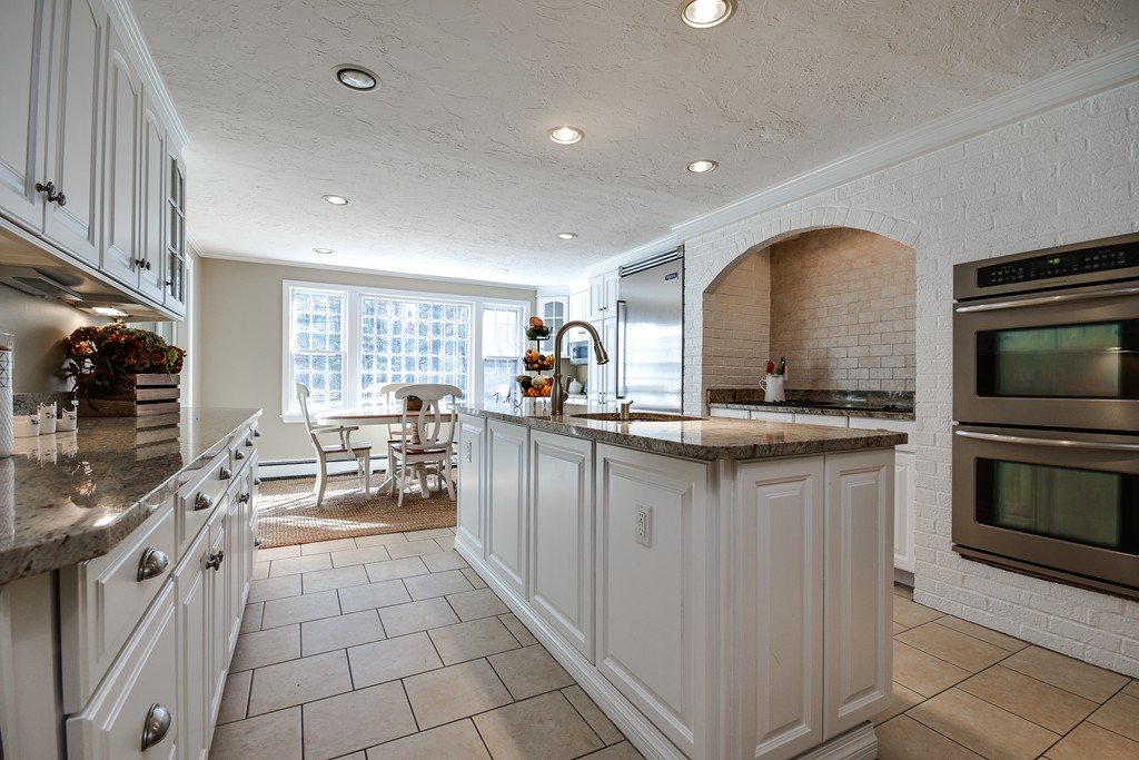 131 Bogastow Brook Road Sherborn, MA 01770 - Photo 3 of 30 Gallery Image 3