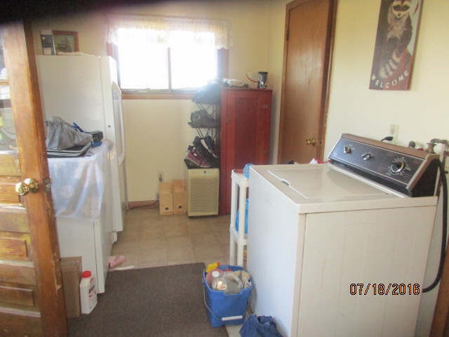 3096 West Wildermuth Road Owosso, MI 48867 - Photo 8 of 10 31301756-7.JPG