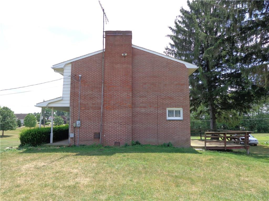 723 Winfield Road Cabot, PA 16023 - Photo 3 of 19 SIDE VIEW