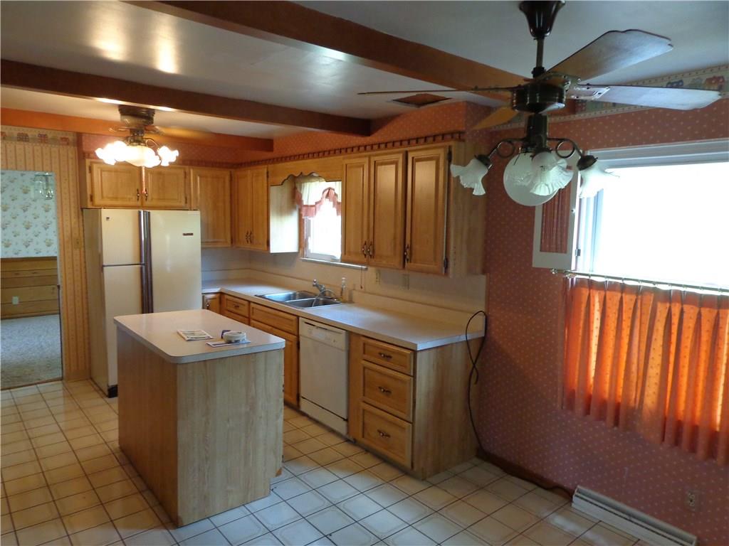 723 Winfield Road Cabot, PA 16023 - Photo 6 of 19 KITCHEN