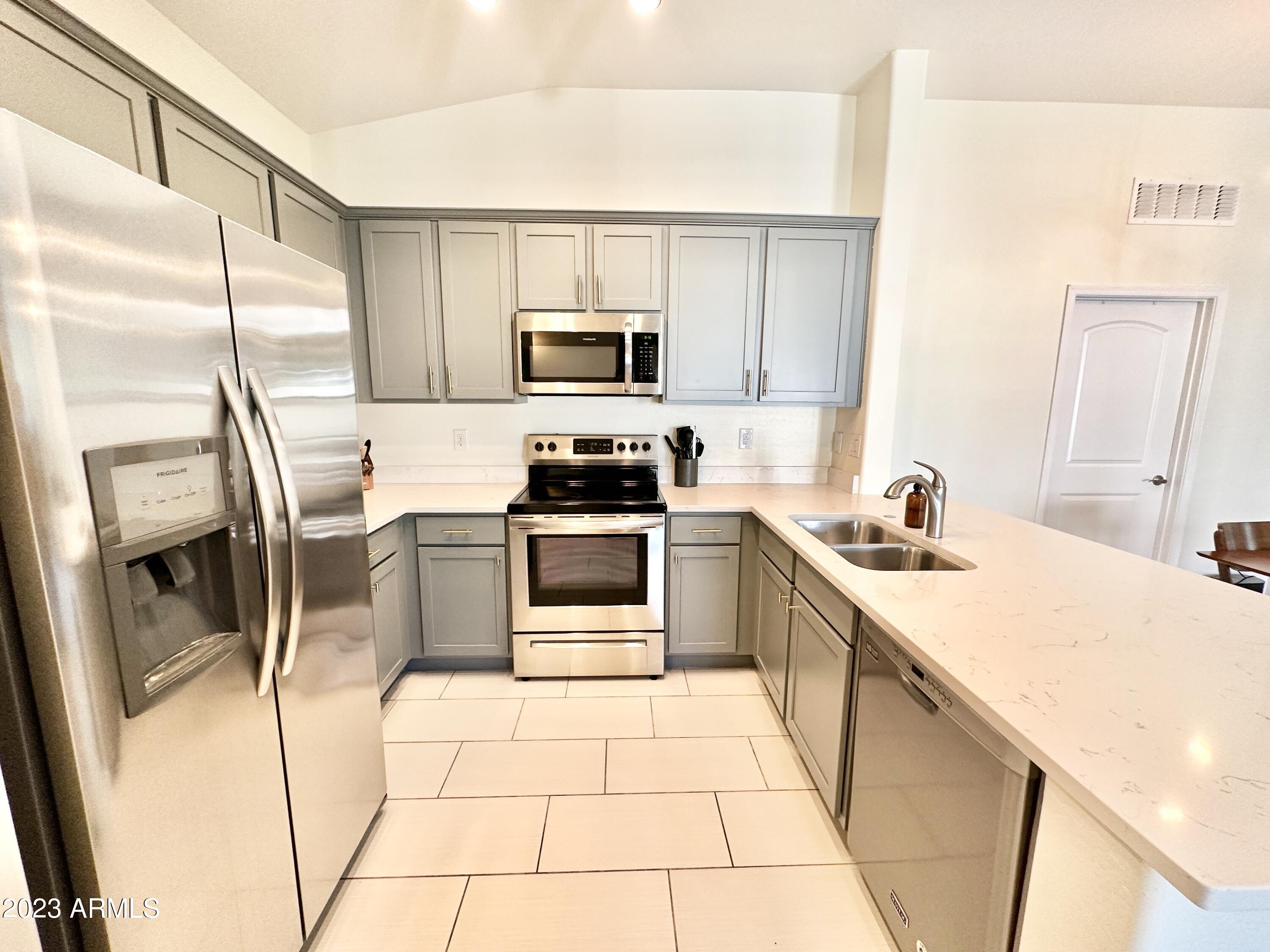2150 West Alameda Road, Unit 2229 Phoenix, AZ 85085 - Photo 12 of 37 Stainless Steel Appliances
