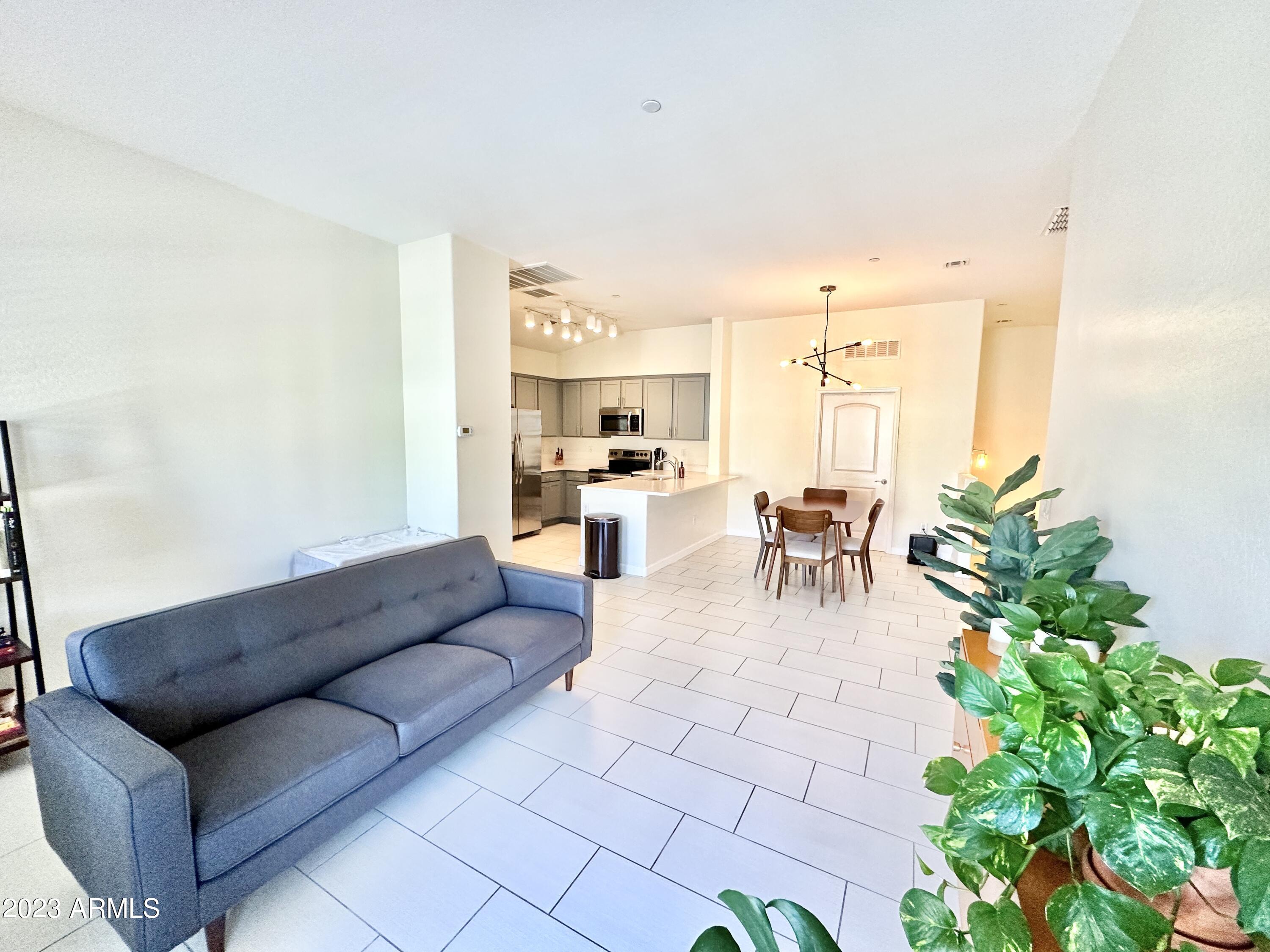 2150 West Alameda Road, Unit 2229 Phoenix, AZ 85085 - Photo 9 of 37 Living Room