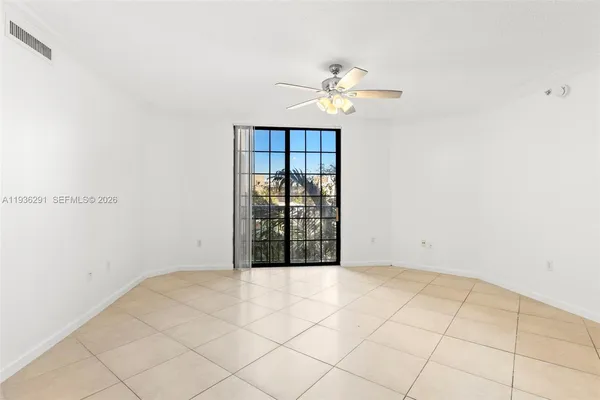 $2,400 | 1919 Van Buren Street, Unit 418A, Hollywood, FL 33020