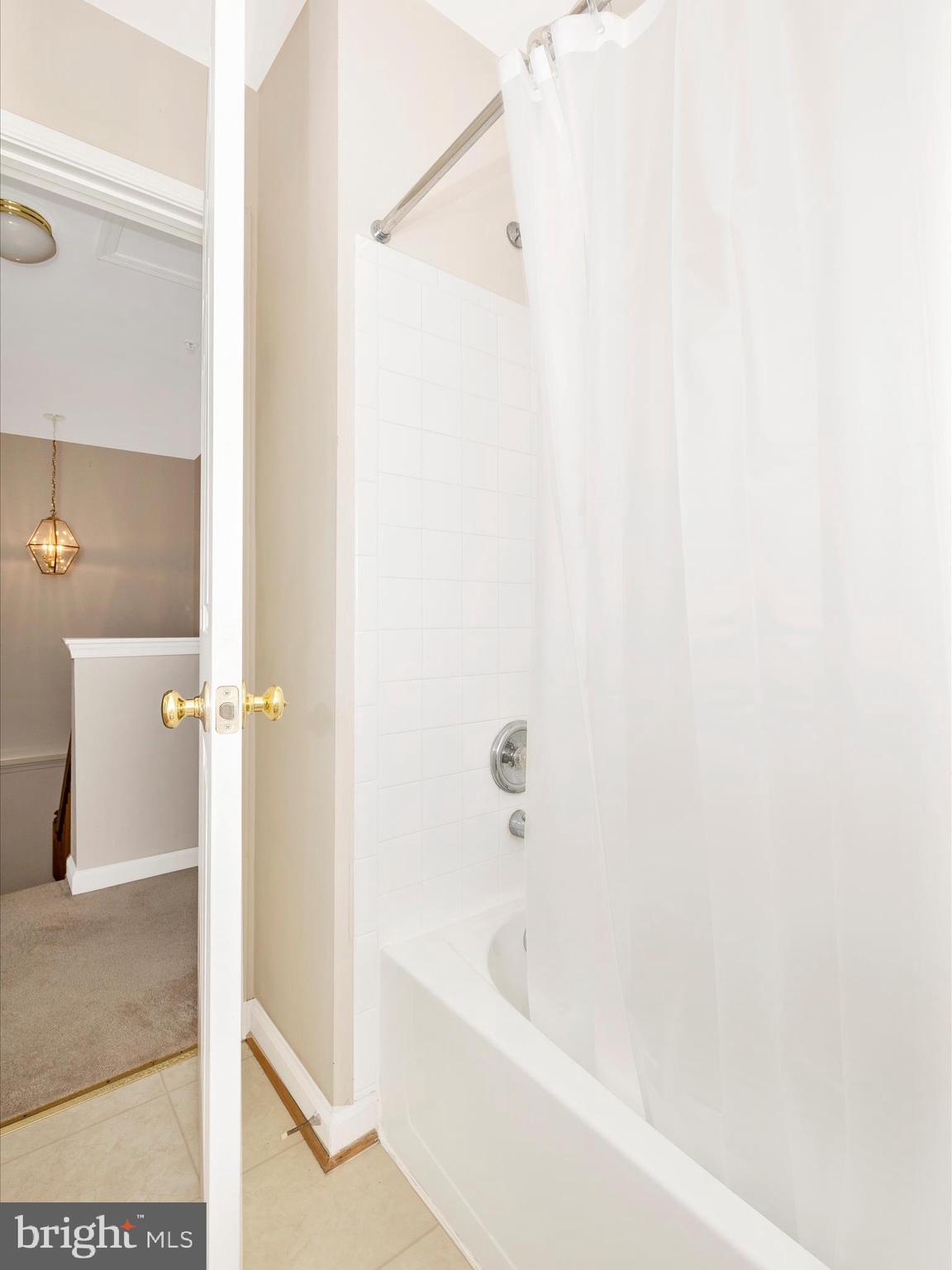 1828 Country Run Way Frederick, MD 21702 - Photo 33 of 58 Bathroom 2
