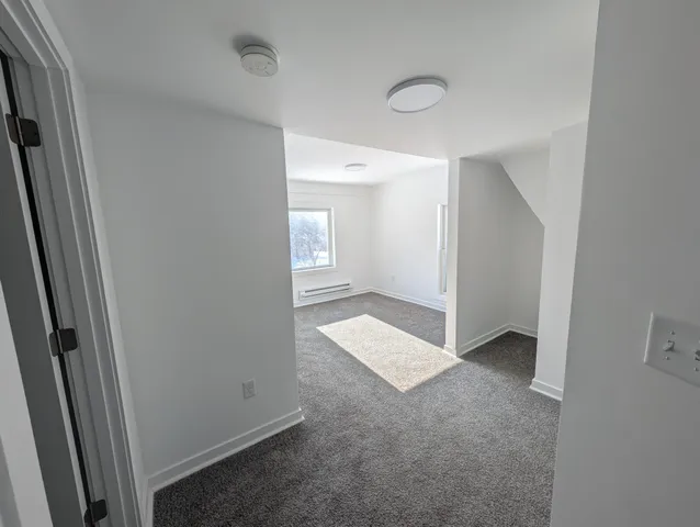 $1,400 | 302 East 48th Street, Unit 2, Minneapolis, MN 55419