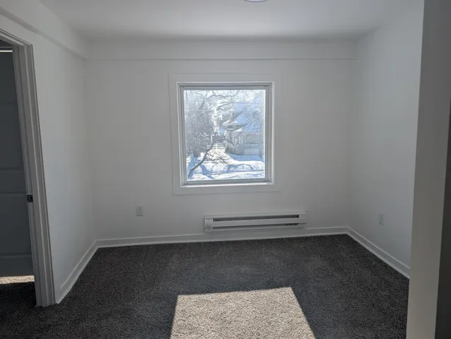 $1,400 | 302 East 48th Street, Unit 2, Minneapolis, MN 55419