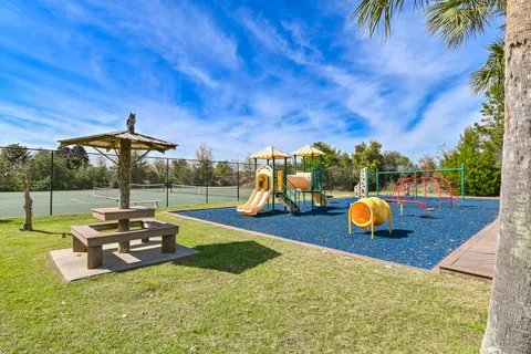 a view of a tennis court