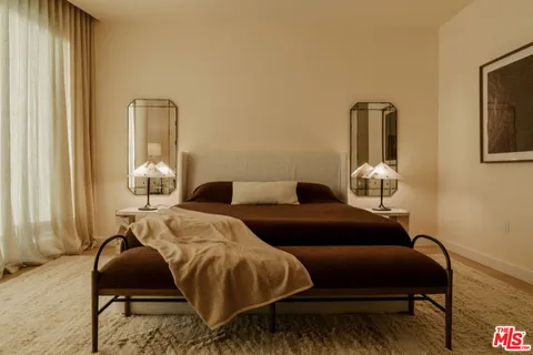 $3,450,000 | 702 North Doheny Drive, Unit 302, West Hollywood, CA 90069