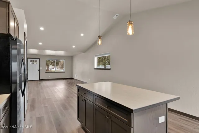 $462,500 | 31782 North 8th Avenue, Spirit Lake, ID 83869