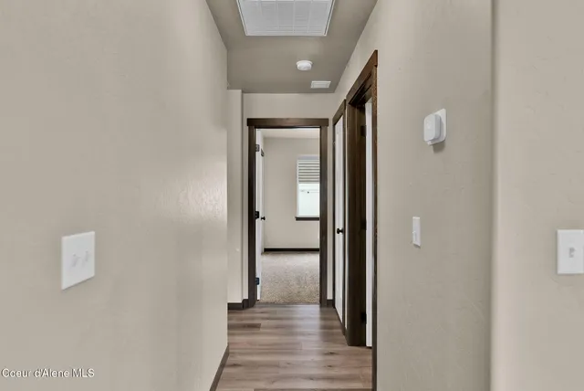 $462,500 | 31782 North 8th Avenue, Spirit Lake, ID 83869