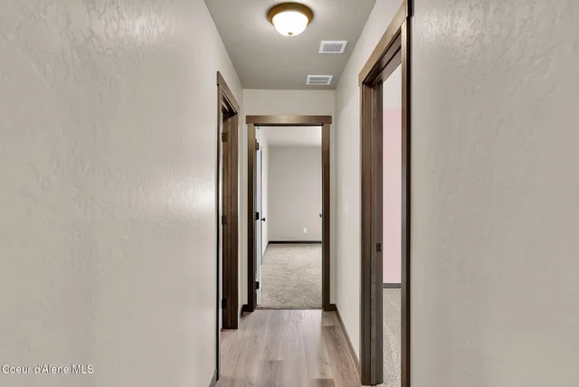 $462,500 | 31782 North 8th Avenue, Spirit Lake, ID 83869