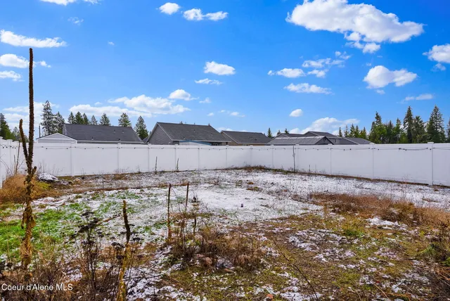 $462,500 | 31782 North 8th Avenue, Spirit Lake, ID 83869