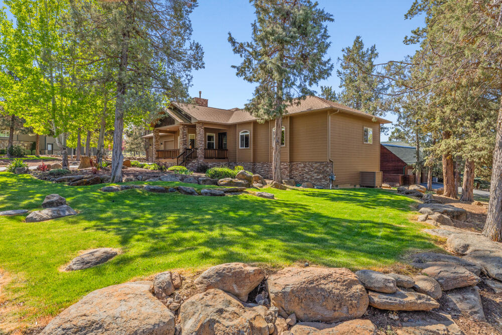 6352 Sanderling Road Klamath Falls, OR 97601 - Photo 55 of 65 Front of Home
