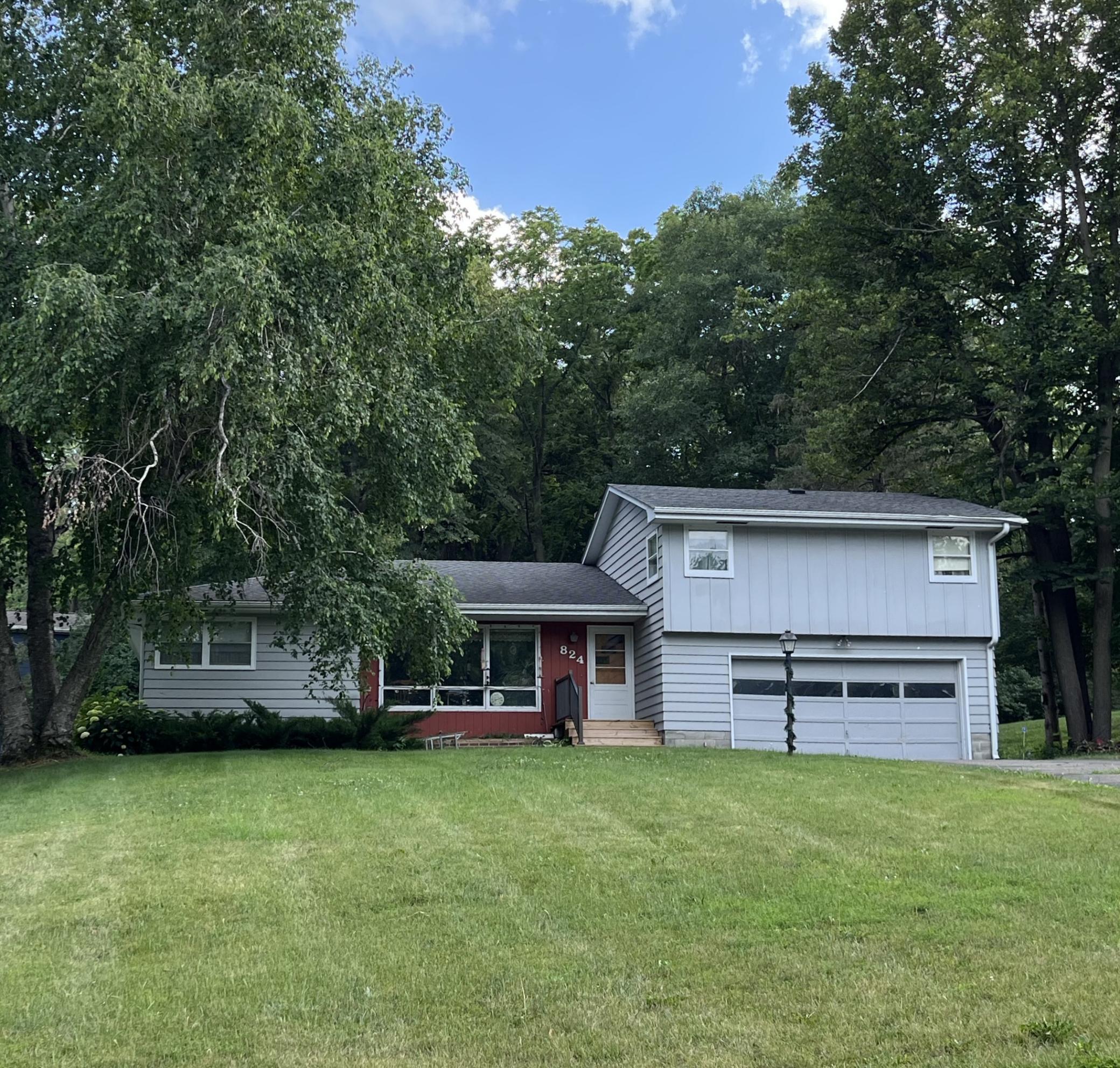 824 Highland Road Windom, MN 56101 - Photo 1 of 1 Gallery Image 1