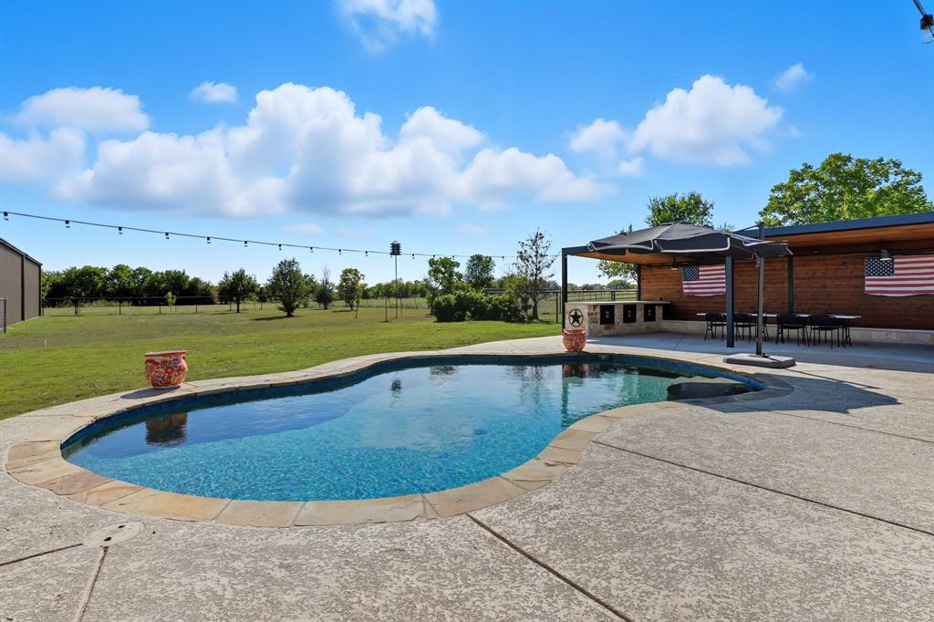 213 Audra Circle Rhome, TX 76078 - Photo 31 of 37