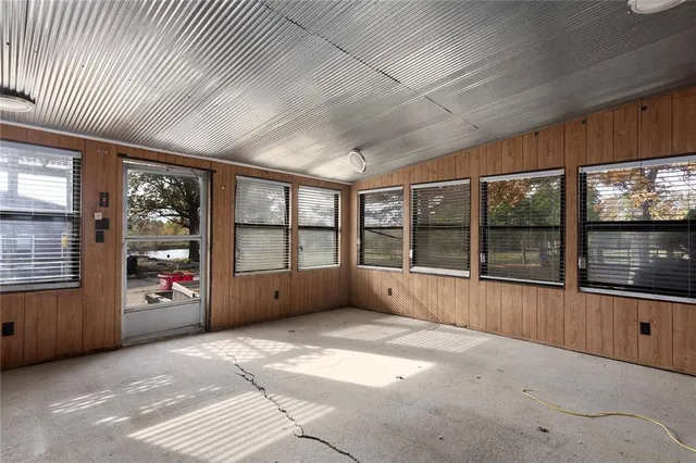 $600,000 | 1717 Southwest Hook Road, Lee's Summit, MO 64082