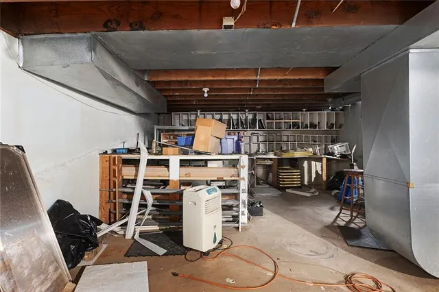 $600,000 | 1717 Southwest Hook Road, Lee's Summit, MO 64082