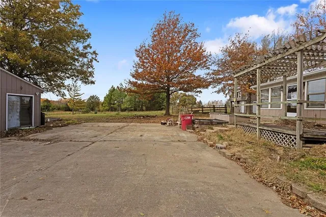 $600,000 | 1717 Southwest Hook Road, Lee's Summit, MO 64082