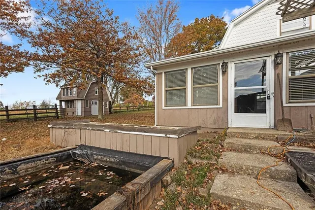 $600,000 | 1717 Southwest Hook Road, Lee's Summit, MO 64082