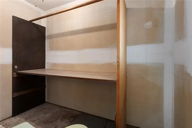 $600,000 | 1717 Southwest Hook Road, Lee's Summit, MO 64082