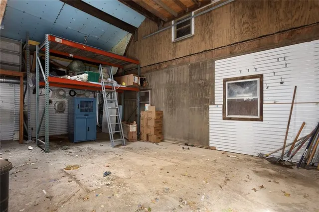 $600,000 | 1717 Southwest Hook Road, Lee's Summit, MO 64082