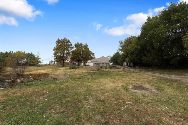 $600,000 | 1717 Southwest Hook Road, Lee's Summit, MO 64082