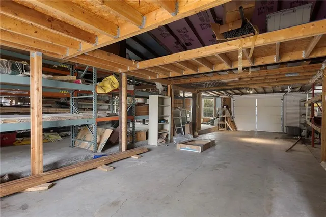 $600,000 | 1717 Southwest Hook Road, Lee's Summit, MO 64082