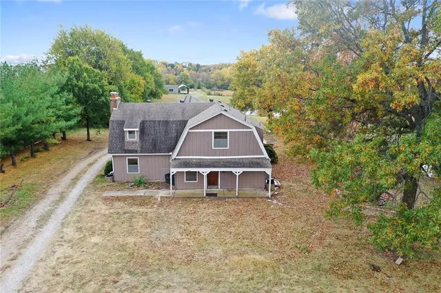 $600,000 | 1717 Southwest Hook Road, Lee's Summit, MO 64082