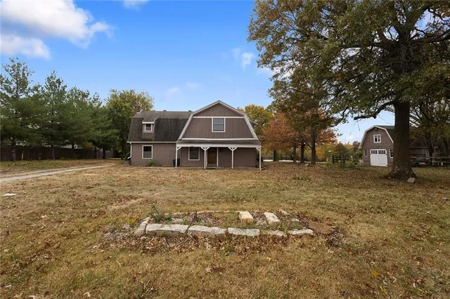 $600,000 | 1717 Southwest Hook Road, Lee's Summit, MO 64082