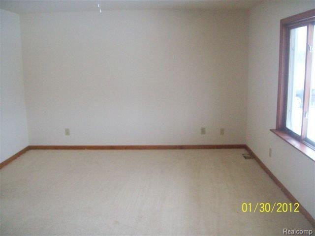 15728 Schultz Road Allenton, MI 48002 - Photo 4 of 12 4.jpg