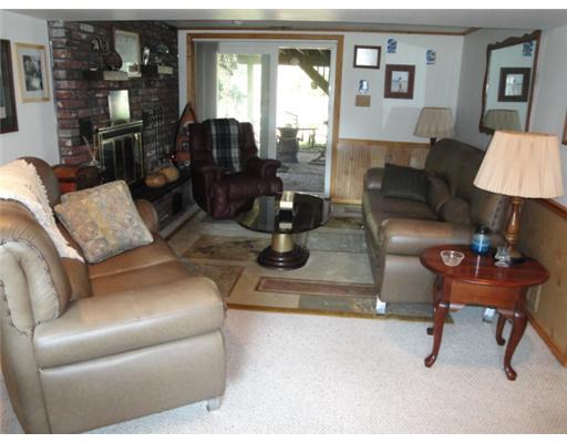 174 Thompson Hill Road Aliquippa, PA 15001 - Photo 8 of 18 Family Room.