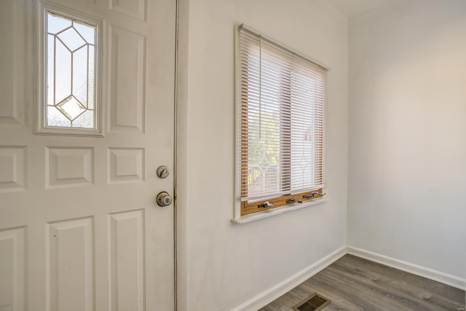 632 Military Road St. Louis, MO 63125 - Photo 8 of 30 Gallery Image 8
