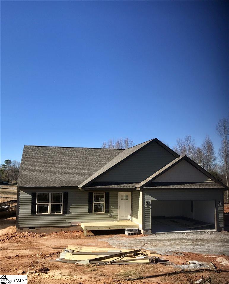 204 West Roper Road Easley, SC 29640 - Photo 1 of 5