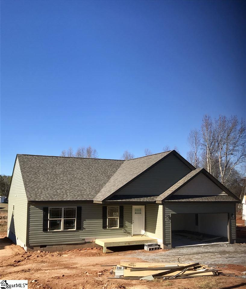 204 West Roper Road Easley, SC 29640 - Photo 2 of 5