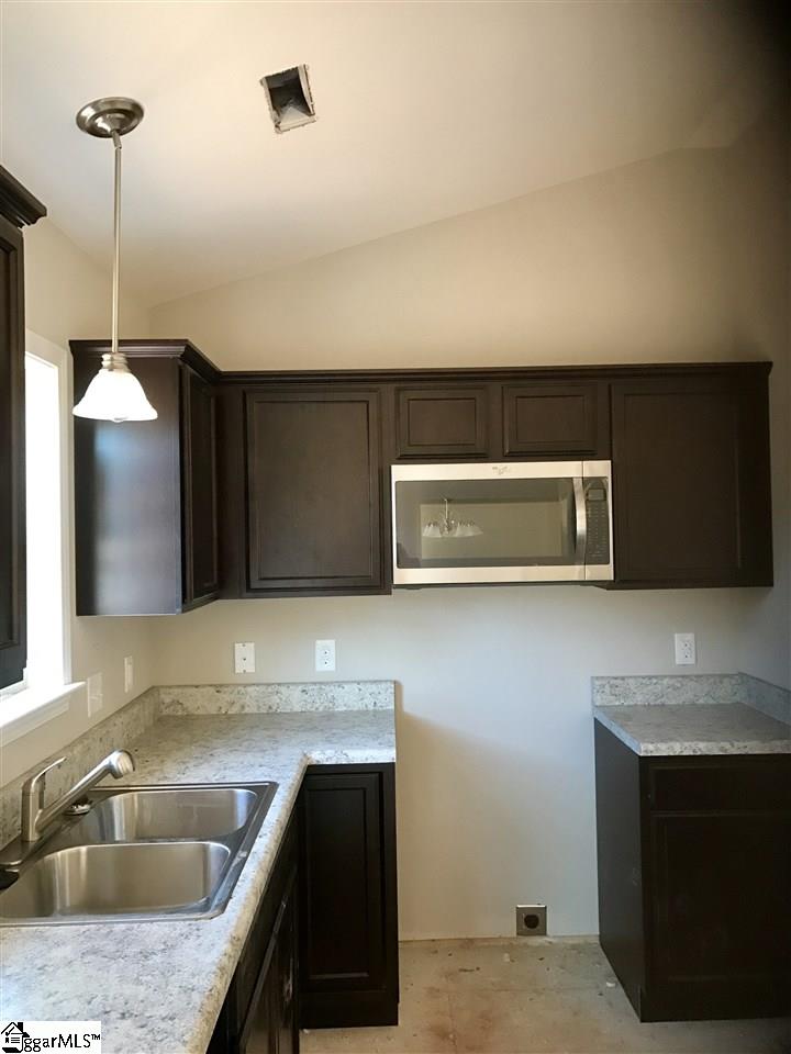204 West Roper Road Easley, SC 29640 - Photo 4 of 5