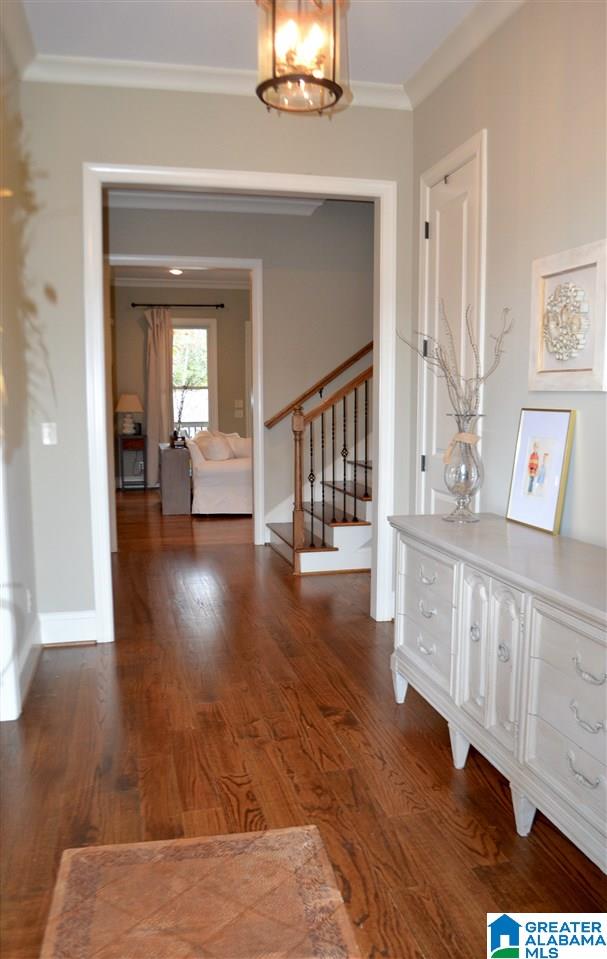 531 Greenbrier Way Birmingham, AL 35244 - Photo 5 of 49