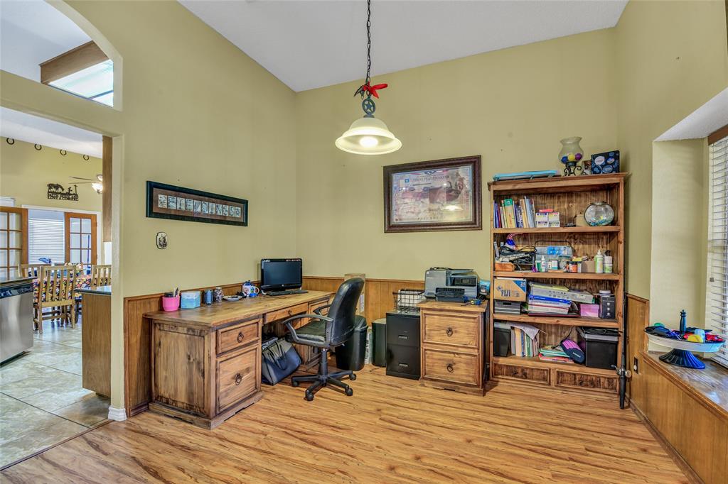 2020 Houston Road Burleson, TX 76028 - Photo 11 of 40 Gallery Image 11