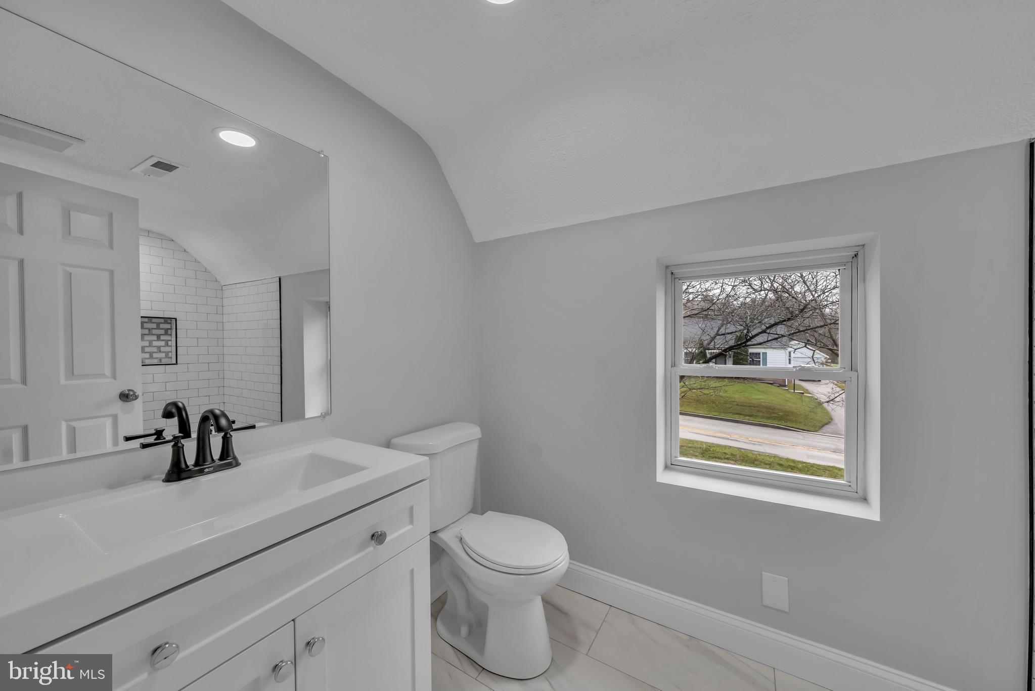 2404 Mayberry Road Westminster, MD 21158 - Photo 25 of 38 Bathroom #2