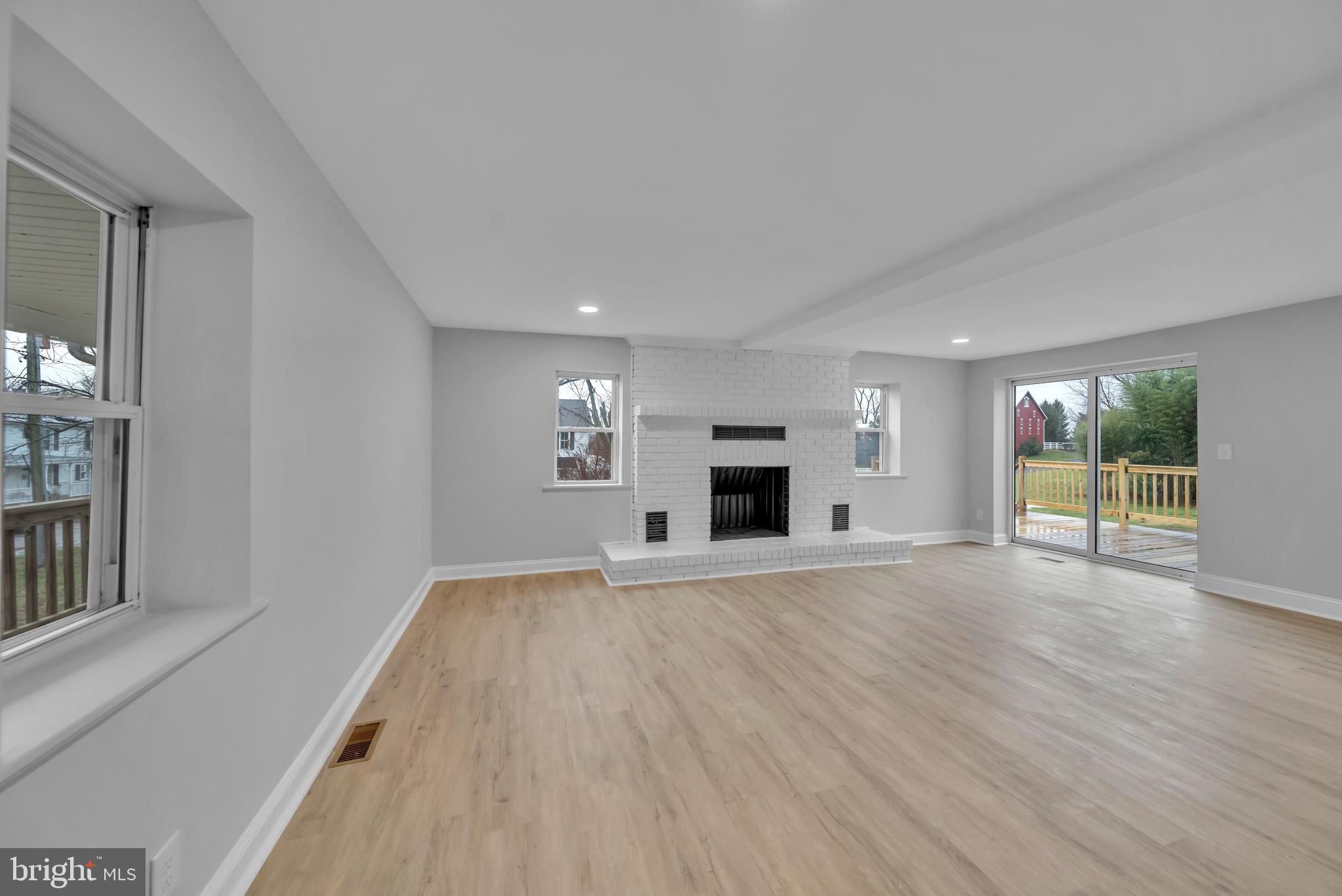 2404 Mayberry Road Westminster, MD 21158 - Photo 5 of 38 Family Room