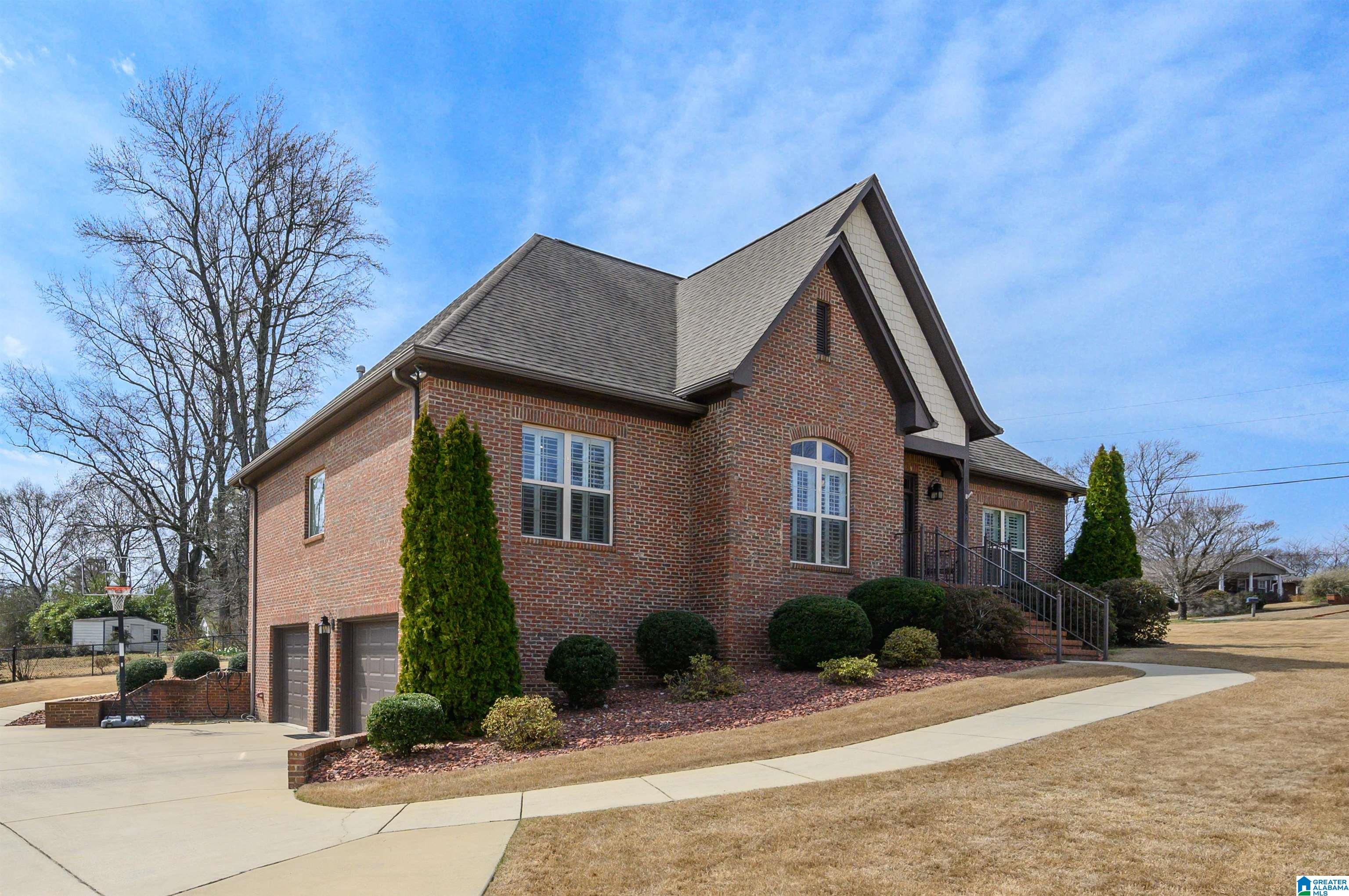 508 Rayburn Road Birmingham, AL 35226 - Photo 3 of 55