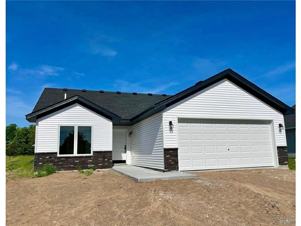 290 Spring Street Osceola, WI 54020 - Photo 4 of 40