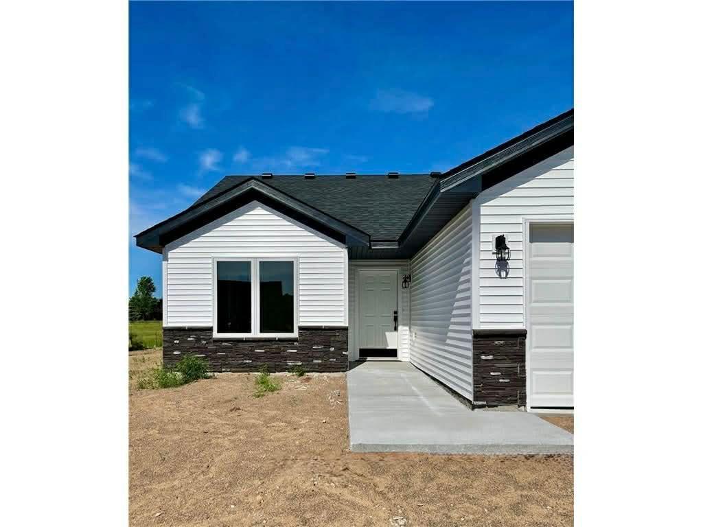 290 Spring Street Osceola, WI 54020 - Photo 5 of 40