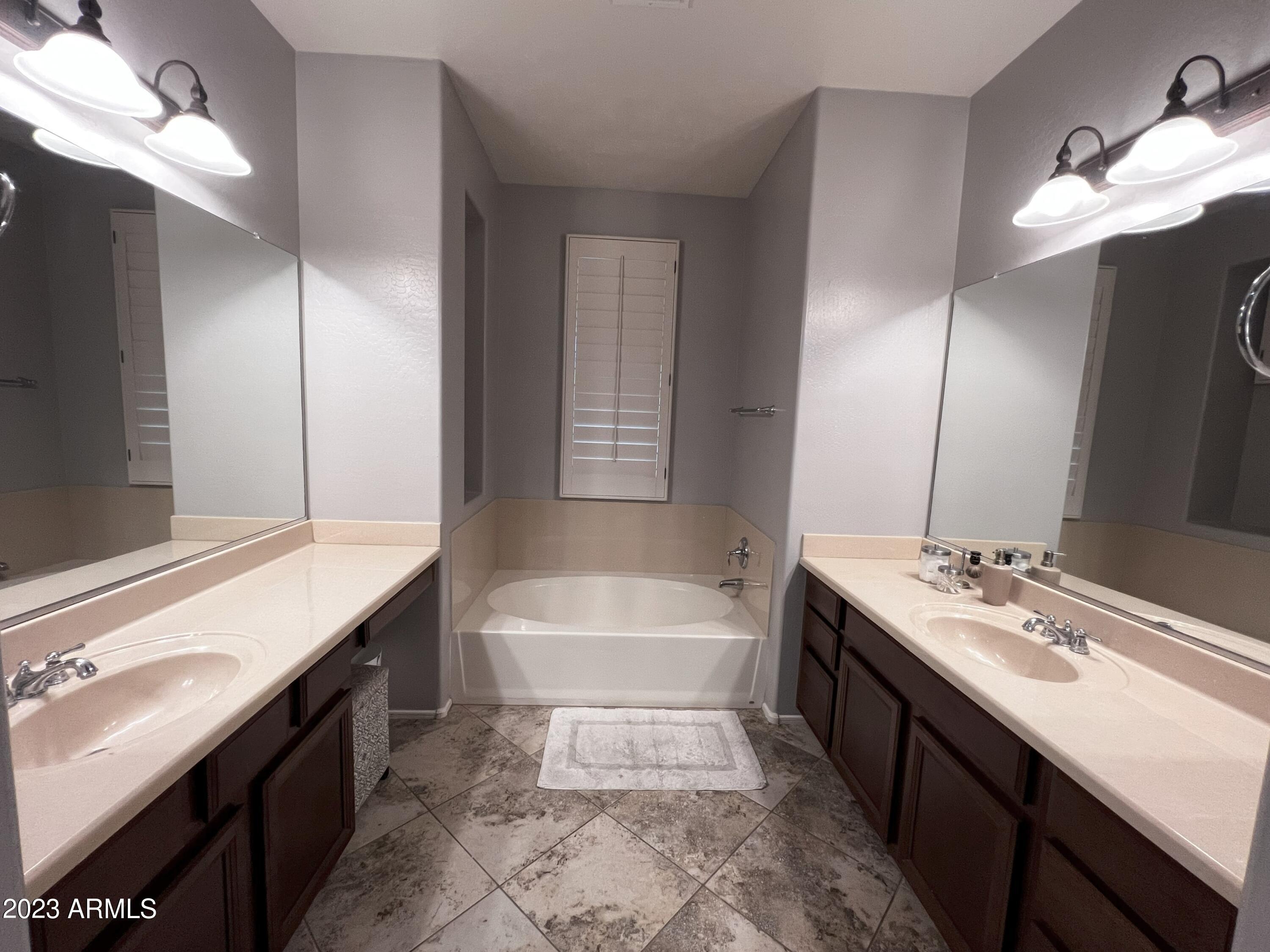 2350 West Sleepy Ranch Road Phoenix, AZ 85085 - Photo 15 of 31 Master Bathroom