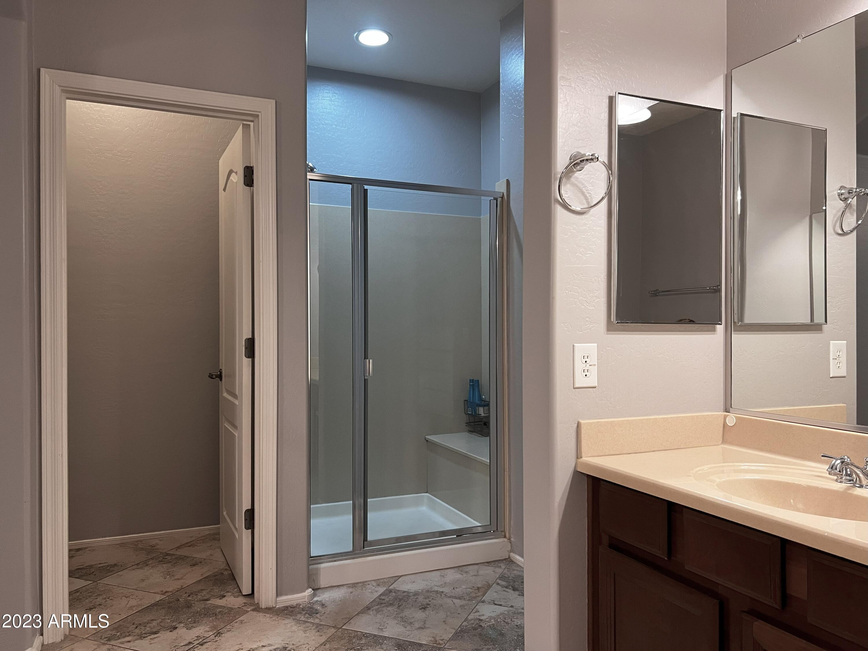 2350 West Sleepy Ranch Road Phoenix, AZ 85085 - Photo 16 of 31 Separate Shower