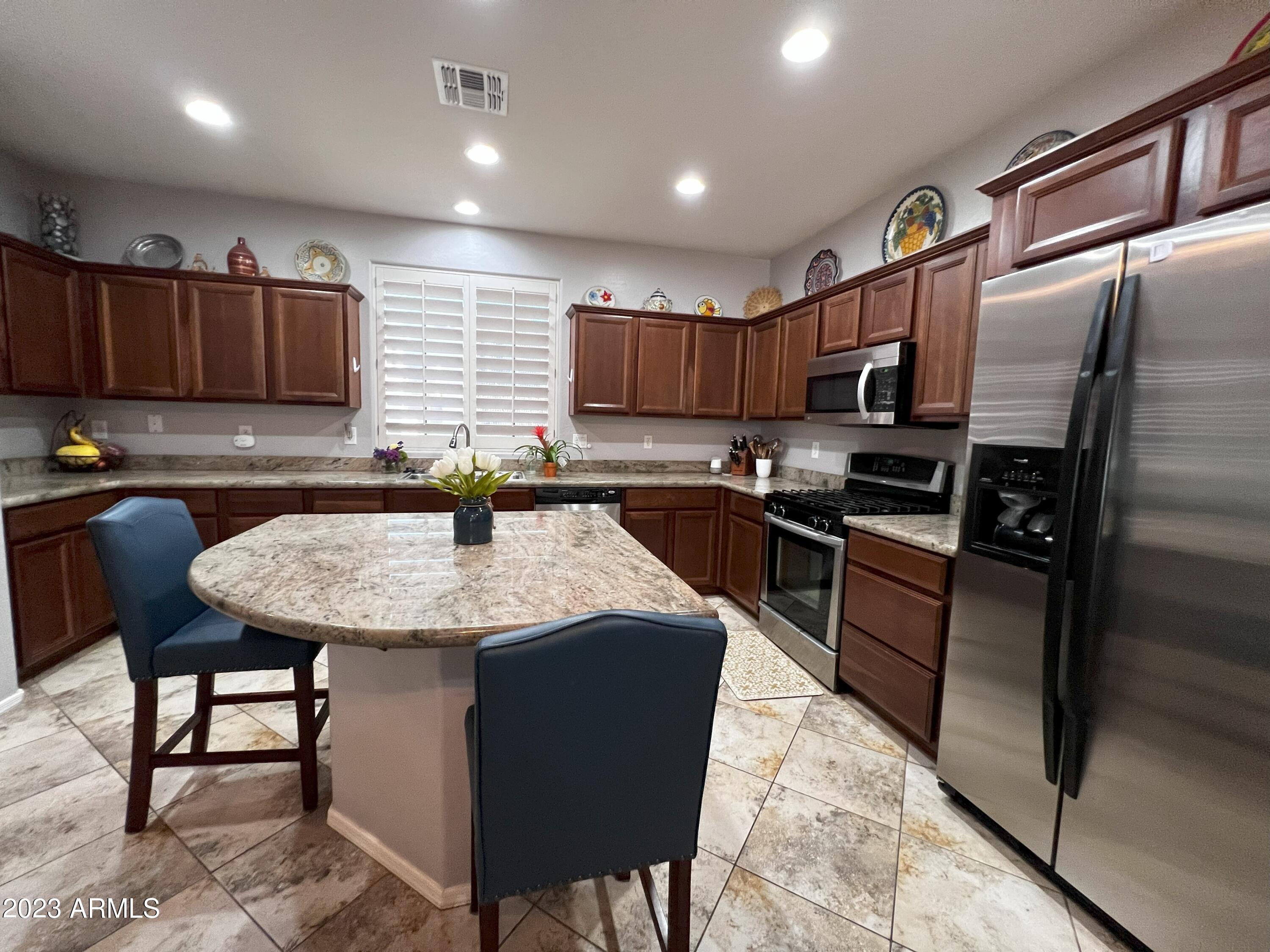 2350 West Sleepy Ranch Road Phoenix, AZ 85085 - Photo 8 of 31 Gourmet Kitchen