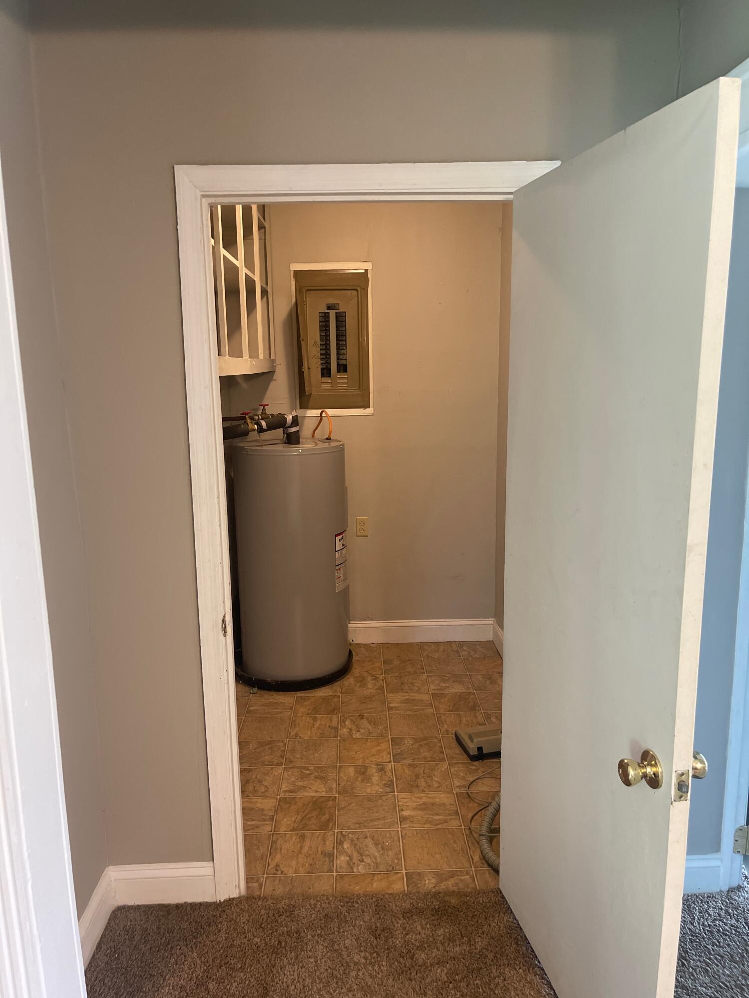 114 Tar Kiln Road Brodhead, KY 40409 - Photo 11 of 21 laundry room
