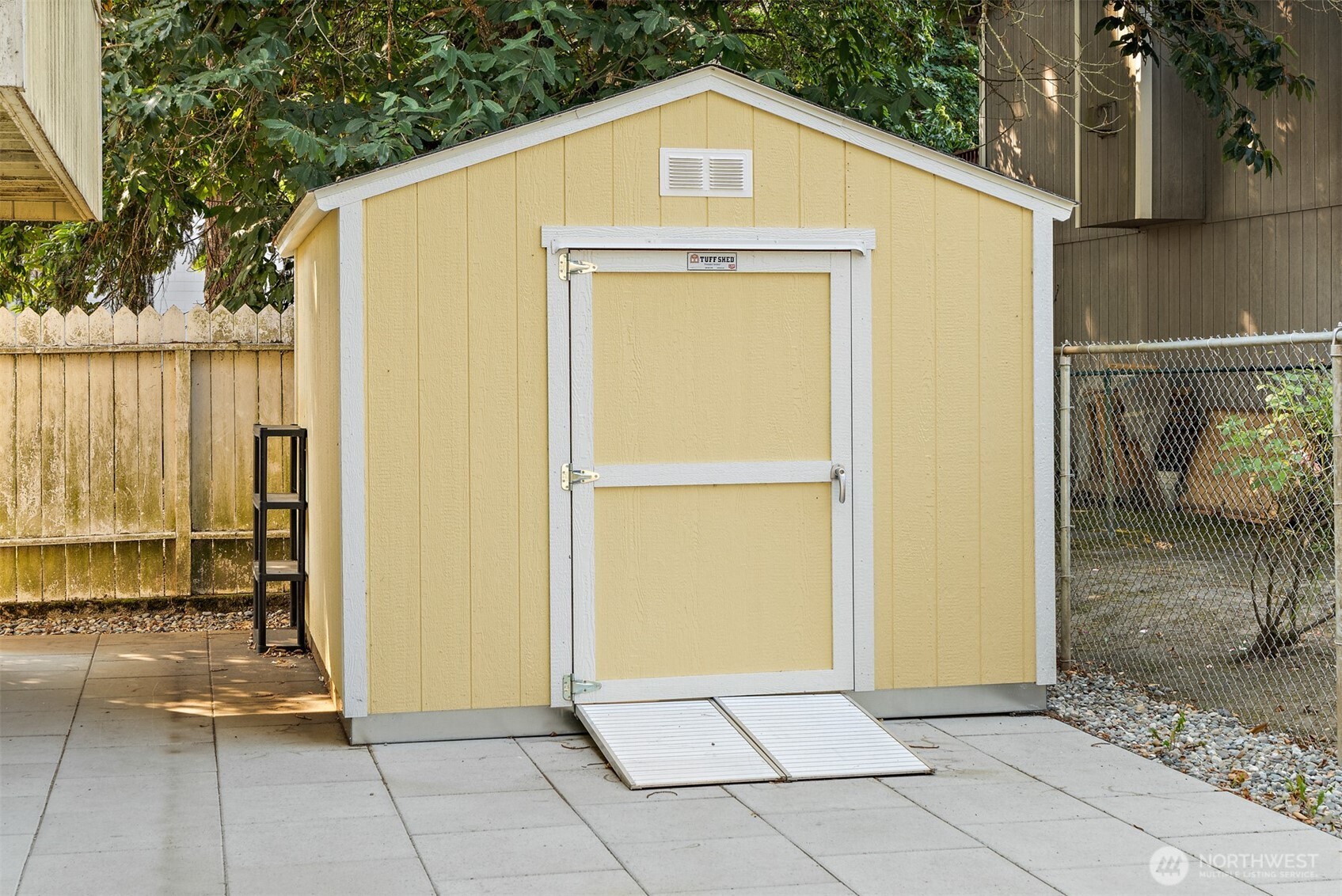 739 3rd Avenue South Kent, WA 98032 - Photo 14 of 33 a view of a house with a yard