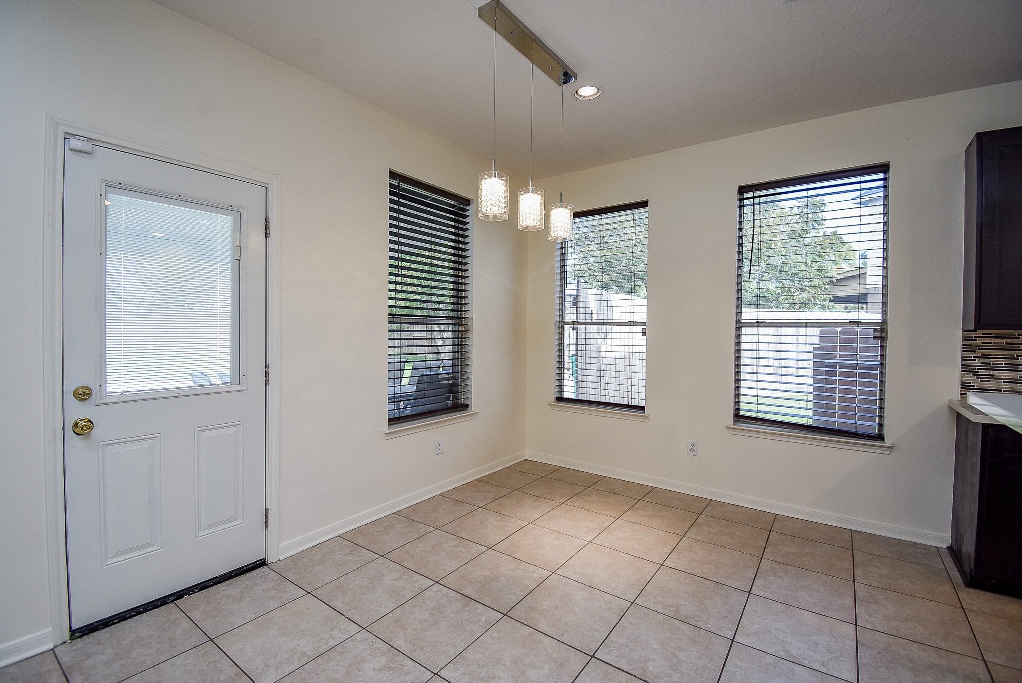 6323 Haddock Court Houston, TX 77041 - Photo 15 of 37