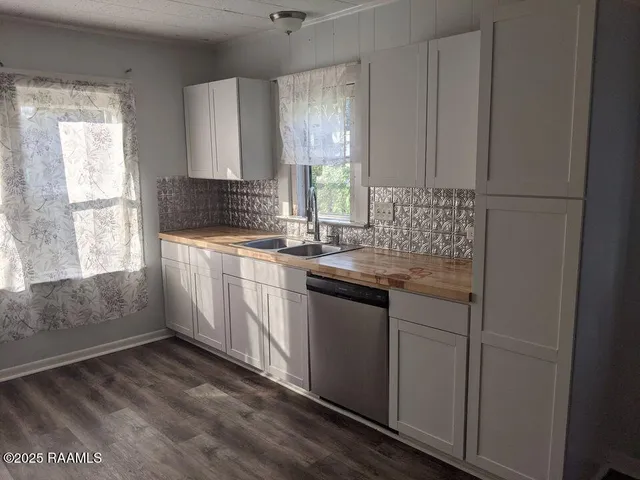 $95,000 | 707 South Guegnon Street, Abbeville, LA 70510